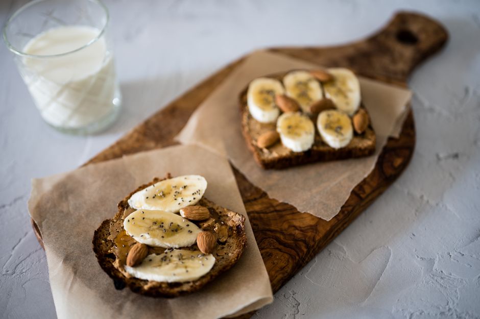 Banana Bread Recipe (Easy, Moist)